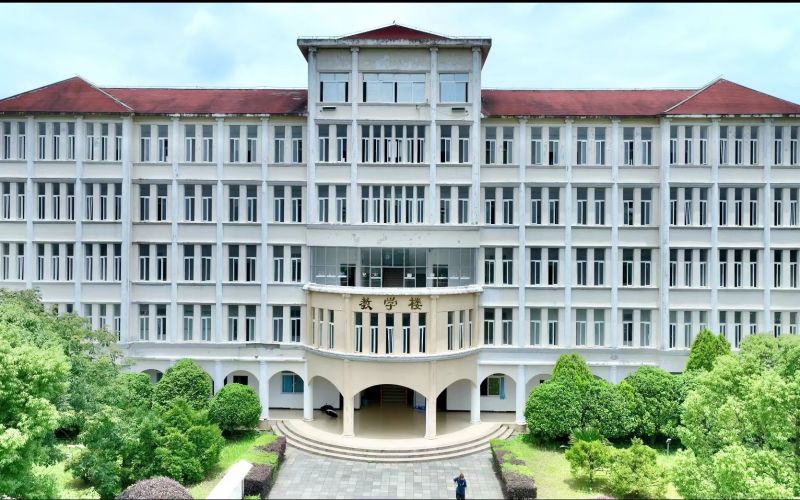 江西枫林涉外经贸职业学院高职单招