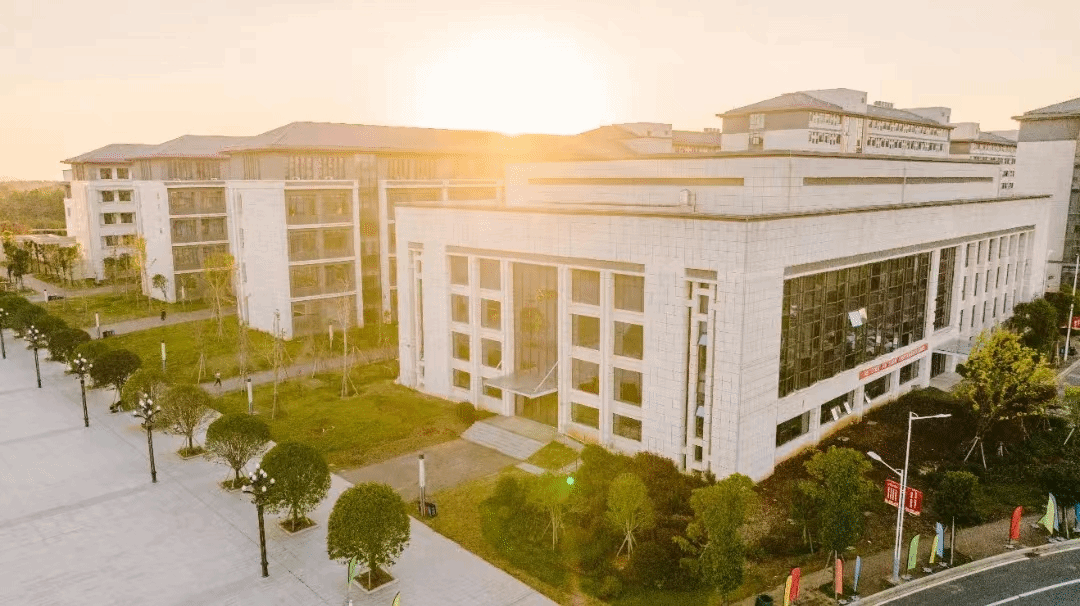 吉安幼儿师范高等专科学院2